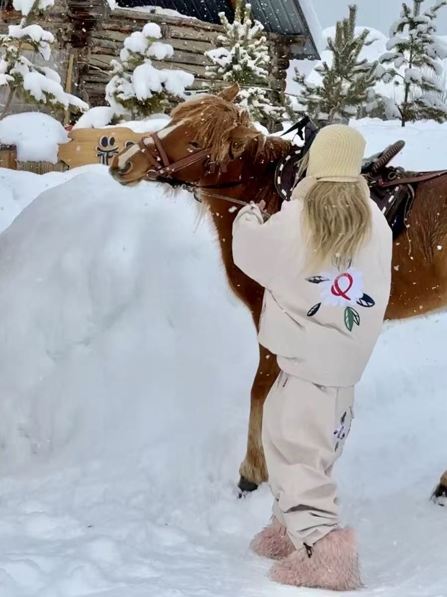 Alpine Luxe Insulated Ski Pants - Women's | QLeo