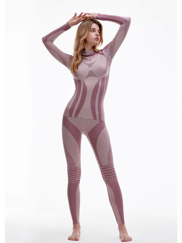 Seamless Body-Hugging Base Layer – Women's | NANDN