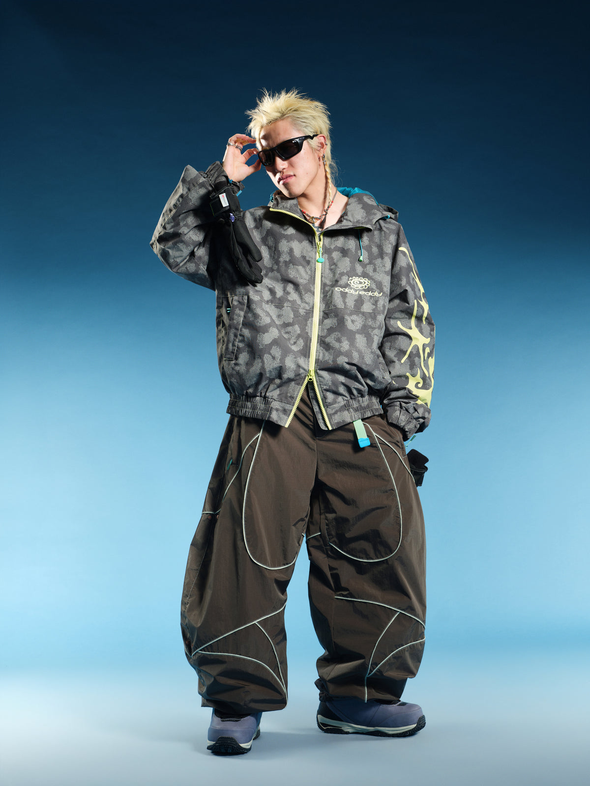 Thorn Graphic 20K Baggy Ski Jacket – Unisex | OddyEddy
