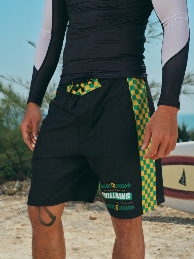 Quick-Dry Fabric & Water-Resistant Design Checkerboard Pattern Running Shorts – Men's | ChillHang