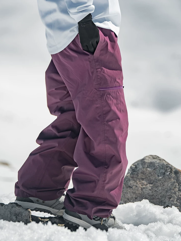 ChillMotion All-Weather Baggy Cargo Snowboard Pants – Unisex | John Snow