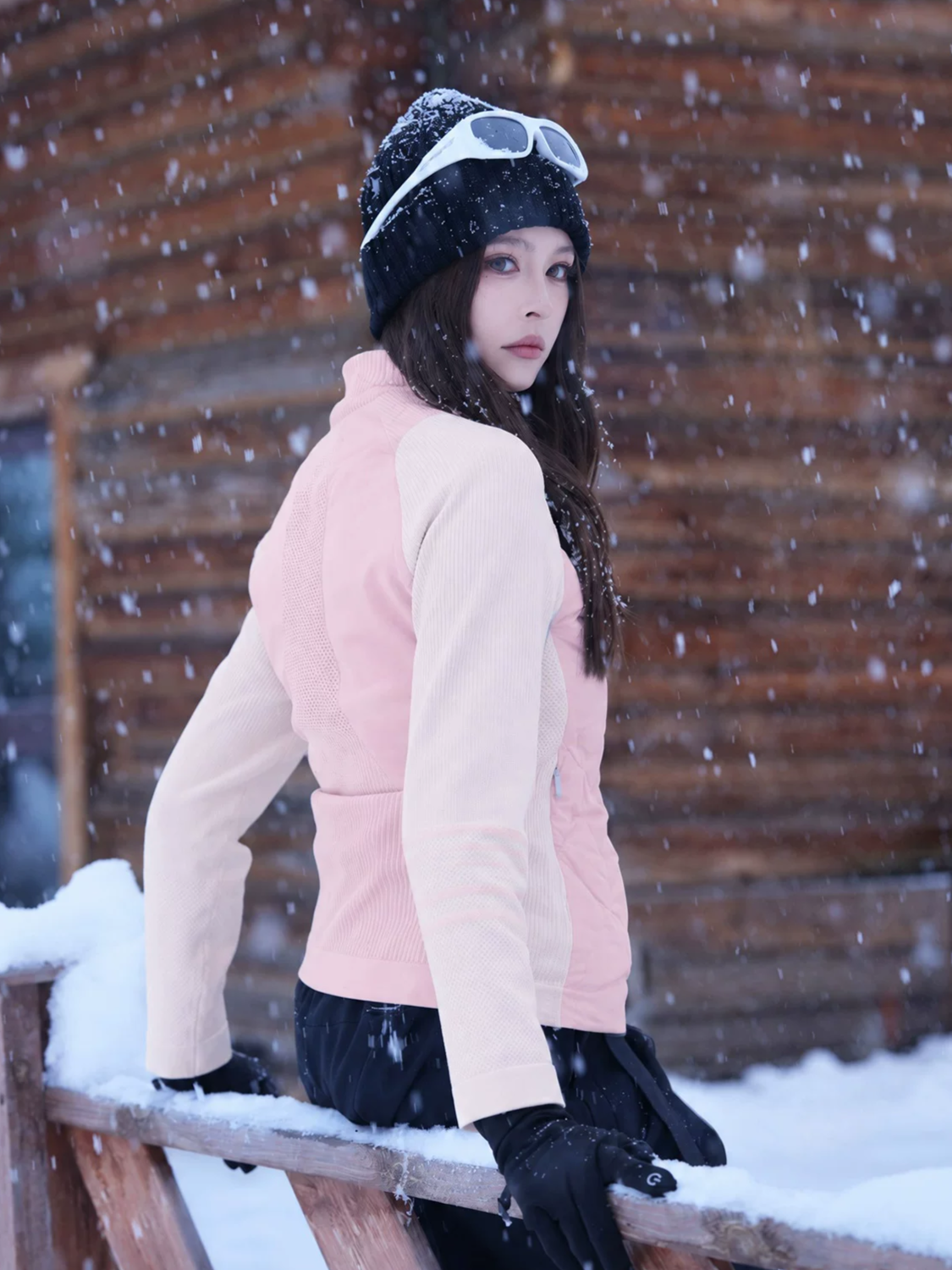 90% White Duck Down Hybrid Ski Midlayer – Women's| High Experience
