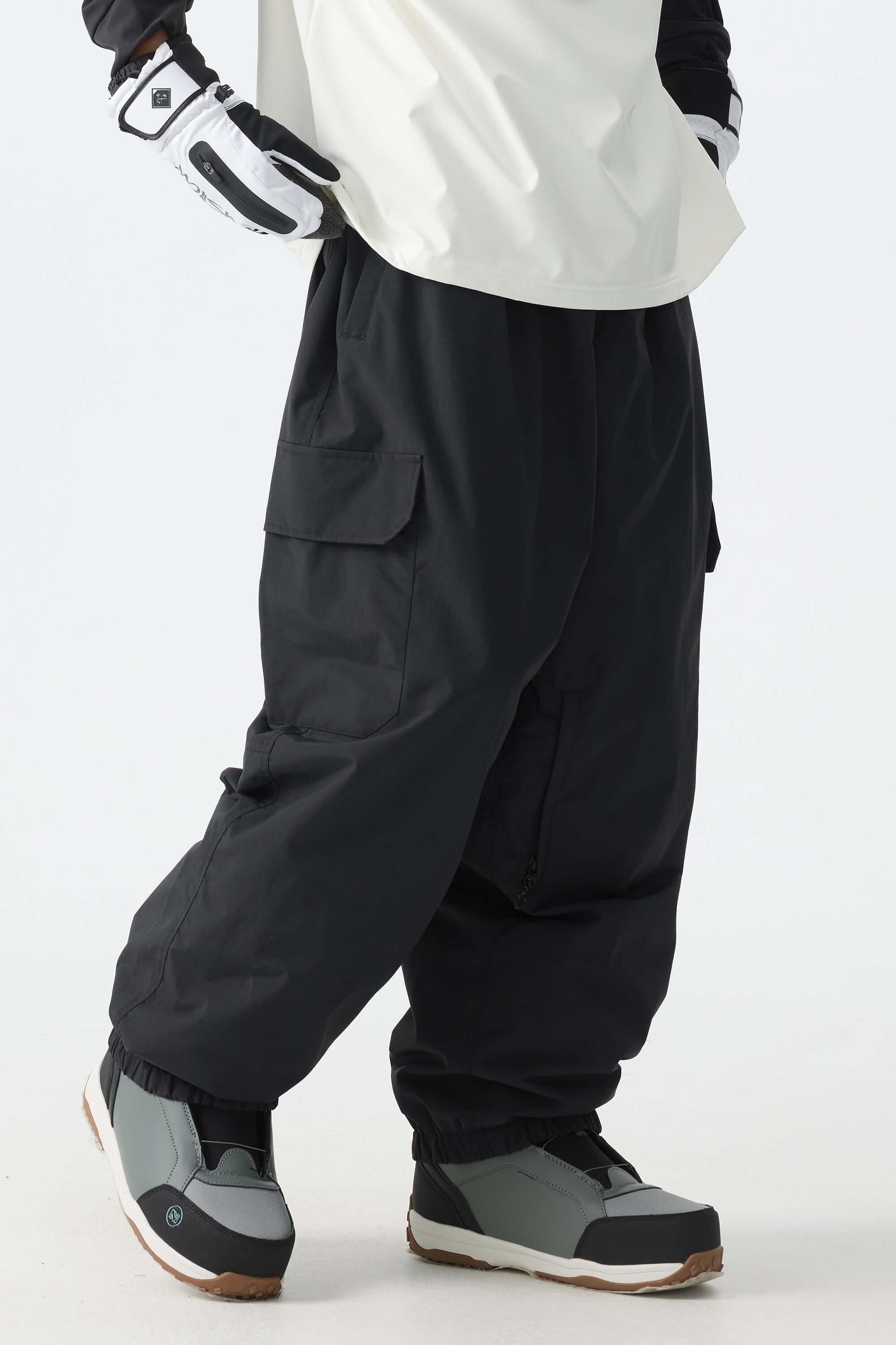 Sleek Sport Utility Hidden Cargo Pockets Baggy Snow Pants – Unisex | Gsou Snow