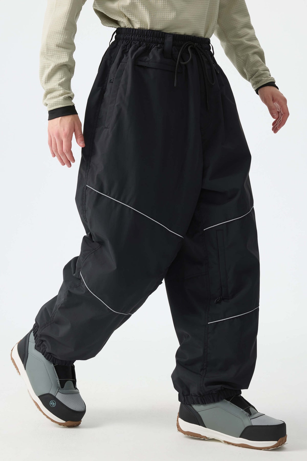 Color-Block Reflective Baggy Snow Pants – Unisex | Gsou Snow
