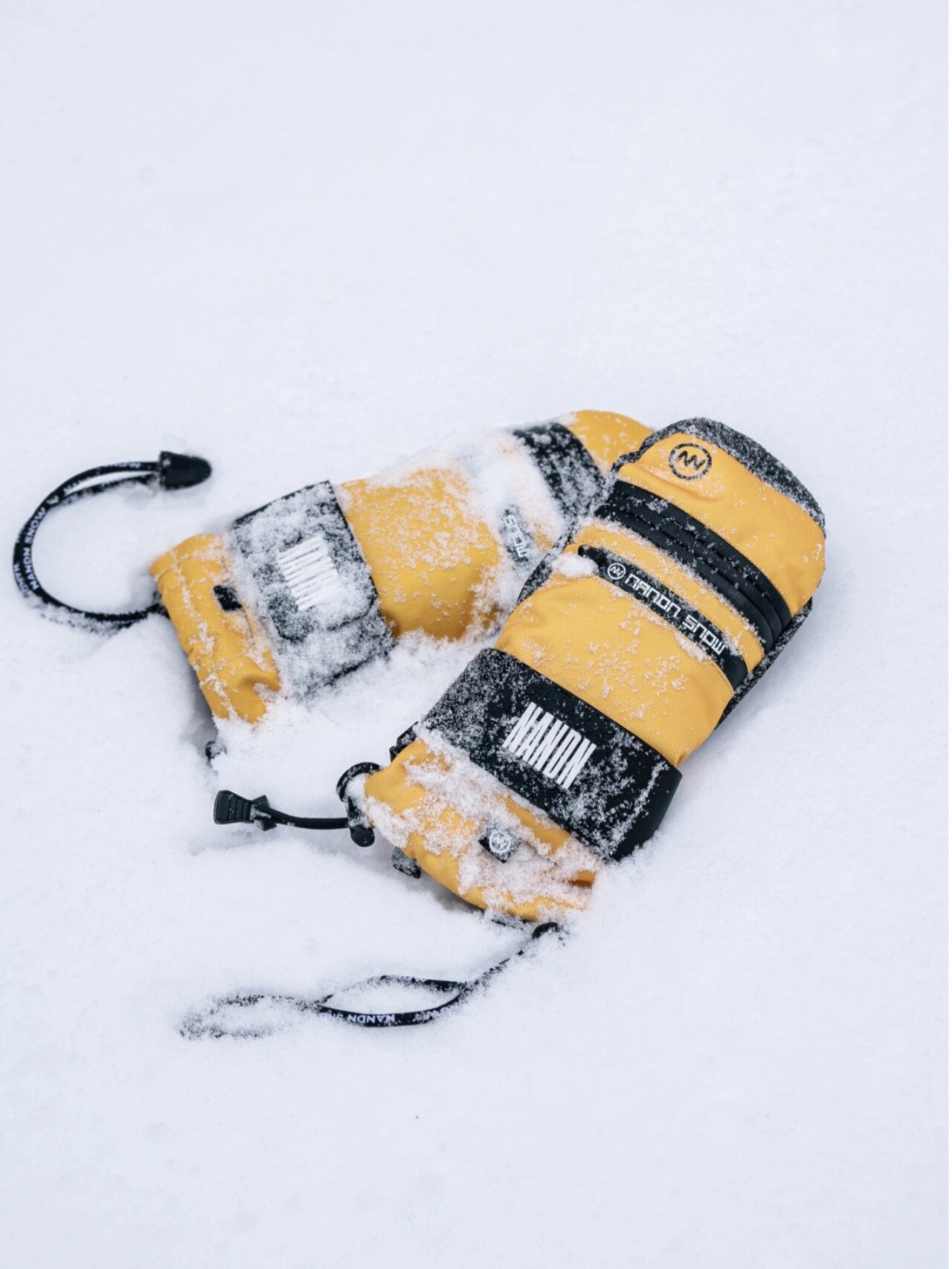 WristGuard Pro Kevlar Snow Mittens – Unisex | NANEND