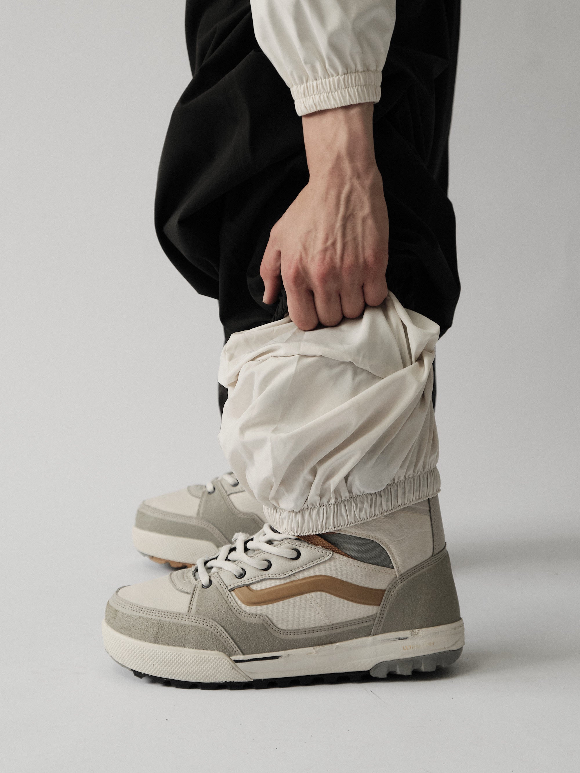 2L Waterproof Coach Park Snow Pants - Unisex | NAAP ARCHIVE