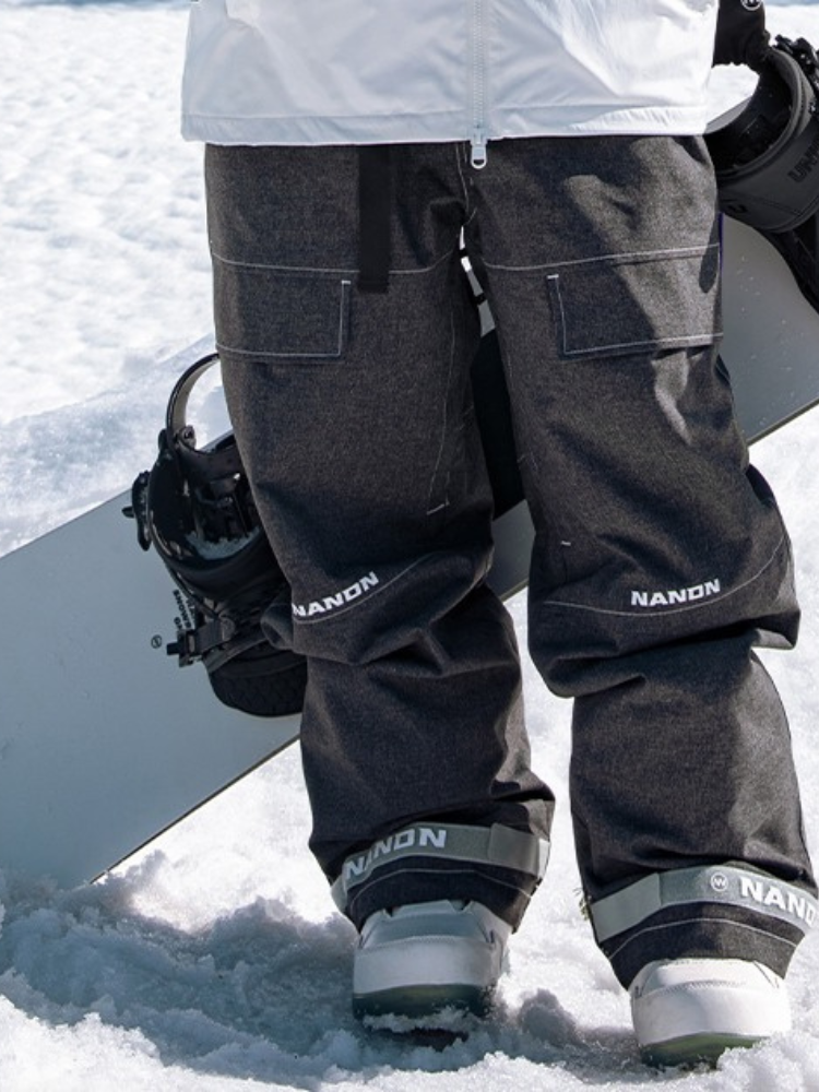 Denim-Look Baggy Snow Pants – Men's | NANDN