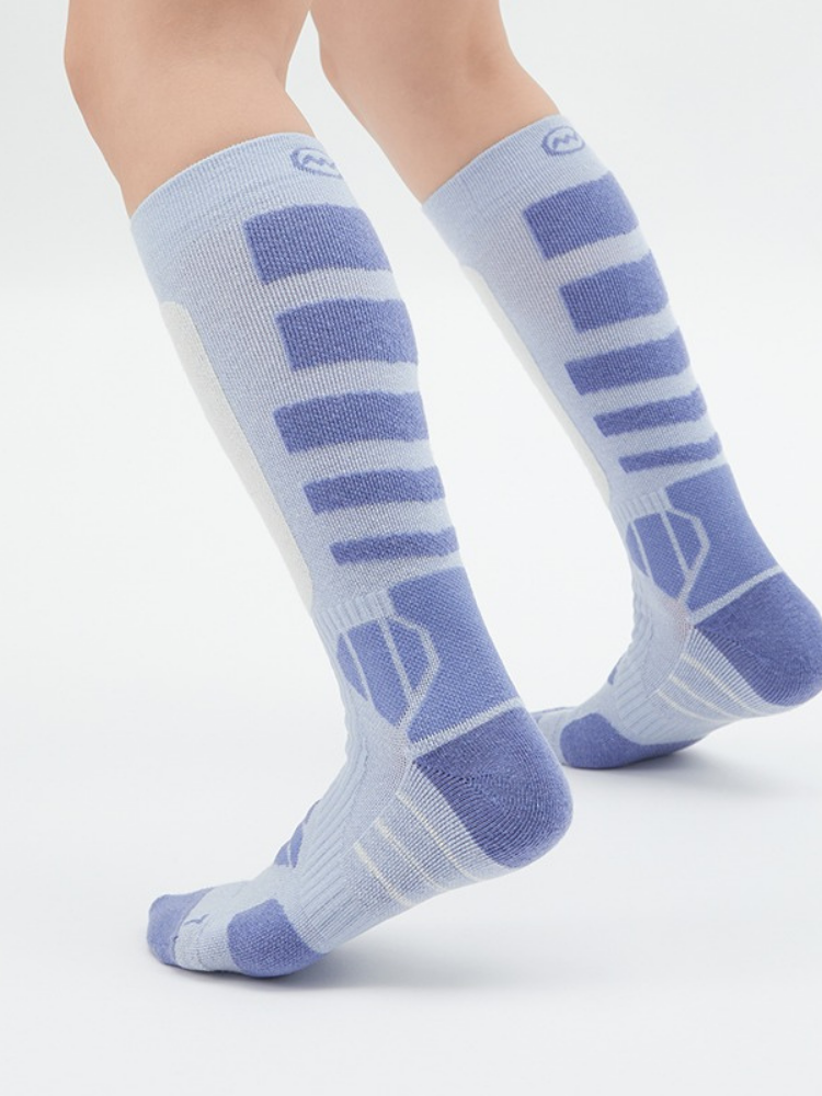 AlpineWool Compression Ski Socks – Unisex | NANEND