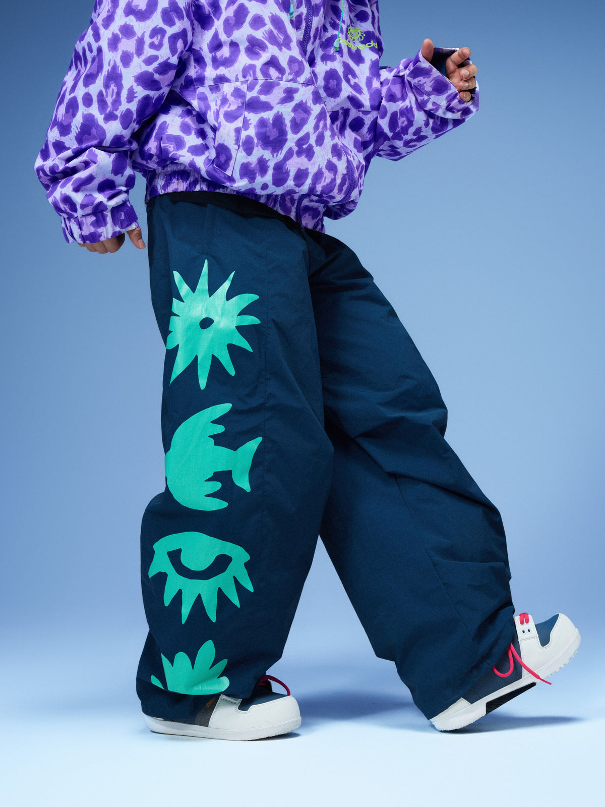 Totem Spirit Z-Fit Baggy Snow Pants - Unisex  | OddyEddy